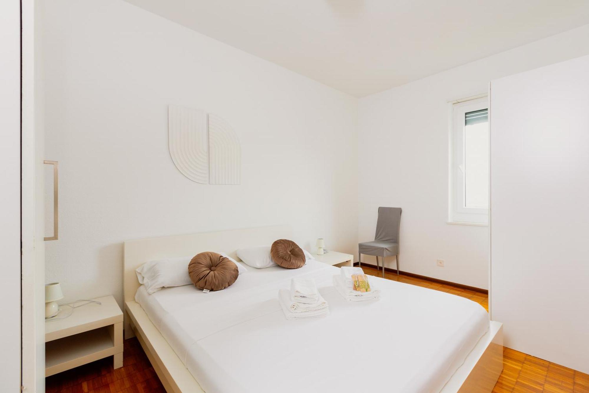 White - Lg - Sangottardo26 Appartement Lugano Buitenkant foto